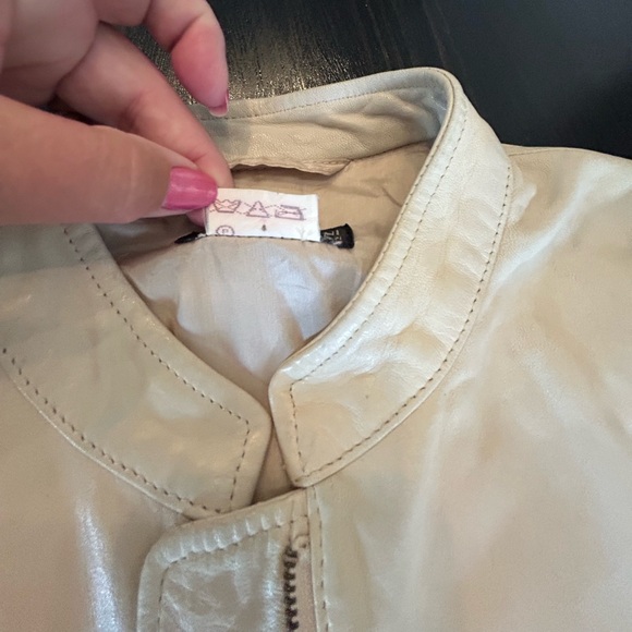 Rare Vintage Georgio Armani Designer Italian Leather Cream Jacket Sz 42 35 waist - Picture 8 of 17